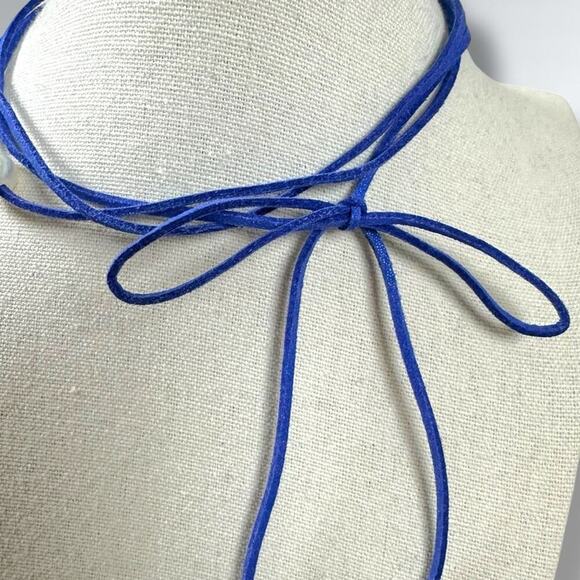 Free People Coquette Pearl & Bow Grapejuice Blues Choker Necklace in Blue NWT - Picture 8 of 15